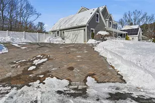 106 Park Ave, Miller Place, NY 11764 - Photo 4