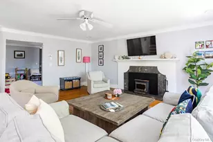 2300 Pine Tree Rd, Cutchogue, NY 11935 - Photo 2