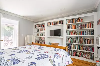 2300 Pine Tree Road, Cutchogue, NY 11935 - Photo 4