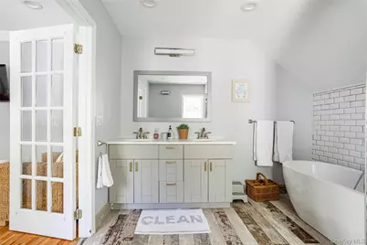 2300 Pine Tree Road, Cutchogue, NY 11935 - Photo 6