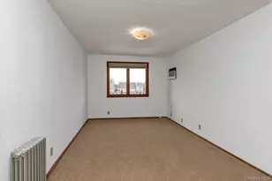 23 Thompson Pl, Lynbrook, NY 11563 - Photo 20