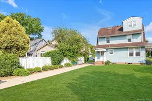 23 Thompson Pl, Lynbrook, NY 11563 - Photo 22