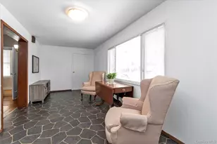 23 Thompson Pl, Lynbrook, NY 11563 - Photo 4