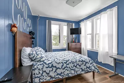 23 Thompson Place, Lynbrook, NY 11563 - Photo 10