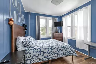 23 Thompson Pl, Lynbrook, NY 11563 - Photo 10