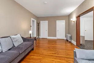 23 Thompson Pl, Lynbrook, NY 11563 - Photo 6