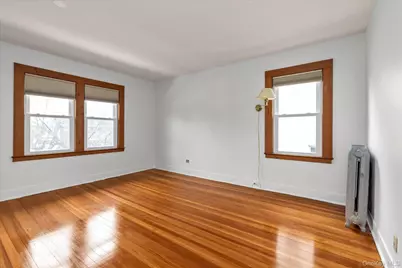 23 Thompson Place, Lynbrook, NY 11563 - Photo 12