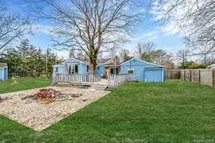 9 Barnes Rd, Manorville, NY 11949 - Photo 34