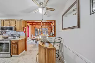 9 Barnes Rd, Manorville, NY 11949 - Photo 8