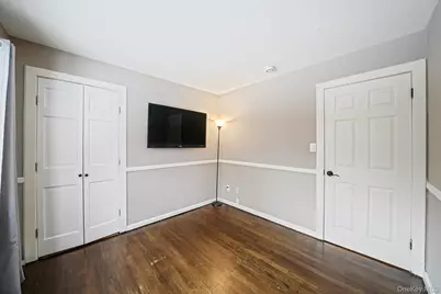 100 Parkside Avenue, Miller Place, NY 11764 - Photo 18