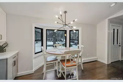 100 Parkside Avenue, Miller Place, NY 11764 - Photo 10