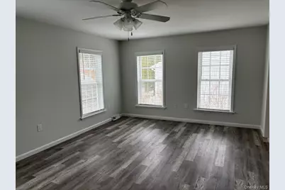 1661-539 Old Country Rd #539, Riverhead, NY 11901 - Photo 10