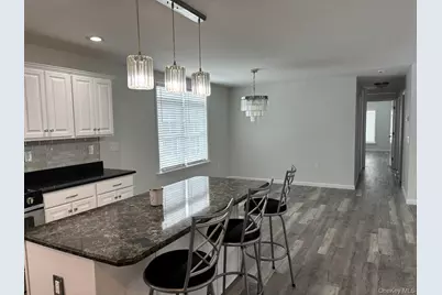 1661-539 Old Country Rd #539, Riverhead, NY 11901 - Photo 16