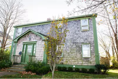 325 Wiggins Street #2nd Floor, Greenport, NY 11944 - Photo 1