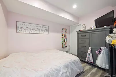 405 Club Court, Oceanside, NY 11572 - Photo 26