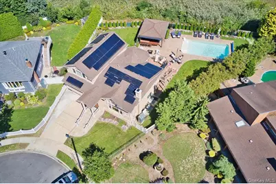 405 Club Court, Oceanside, NY 11572 - Photo 40