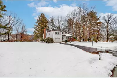 2954 Meadowcrest Drive, Yorktown Heights, NY 10598 - Photo 2