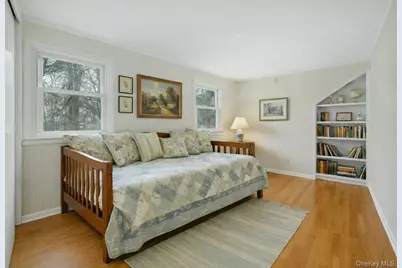 2954 Meadowcrest Drive, Yorktown Heights, NY 10598 - Photo 18