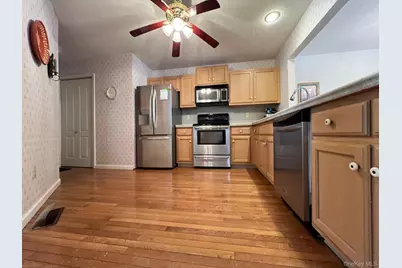 508 Somerset Court, Fishkill, NY 12524 - Photo 2