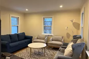 325 Wiggins St, Greenport, NY 11944 - Photo 2