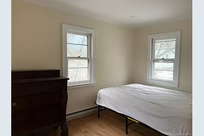 325 Wiggins Street #1st fl, Greenport, NY 11944 - Photo 4