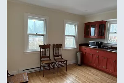 325 Wiggins Street #1st fl, Greenport, NY 11944 - Photo 6