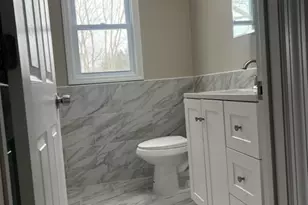 118 Patchogue-Yaphank Rd, Patchogue, NY 11772 - Photo 10