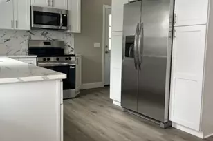 118 Patchogue-Yaphank Rd, Patchogue, NY 11772 - Photo 6