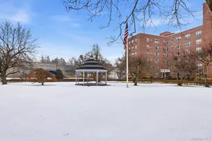 210 Pelham Rd, New Rochelle, NY 10805 - Photo 14