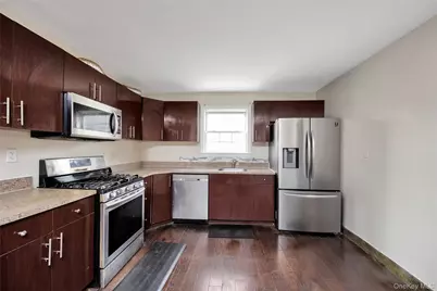 59 Oak Street, Amityville, NY 11701 - Photo 8