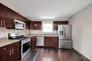 59 Oak St, Amityville, NY 11701 - Photo 8