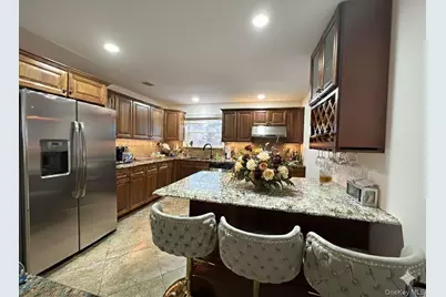 253-12 58 Avenue, Little Neck, NY 11362 - Photo 4