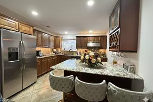 253-12 58th Ave, Little Neck, NY 11362 - Photo 4