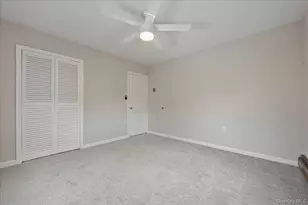 25 Peacock Ln, Levittown, NY 11756 - Photo 10