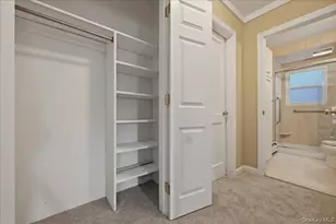 25 Peacock Ln, Levittown, NY 11756 - Photo 12