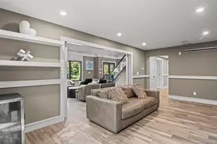 131 Fleets Cove Rd, Huntington, NY 11743 - Photo 24