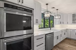 131 Fleets Cove Rd, Huntington, NY 11743 - Photo 8