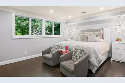 131 Fleets Cove Road, Huntington, NY 11743 - Photo 26