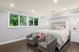 131 Fleets Cove Rd, Huntington, NY 11743 - Photo 26