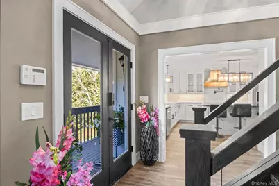 131 Fleets Cove Road, Huntington, NY 11743 - Photo 4