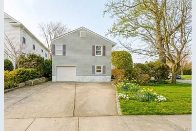 160 Sackville Road, Garden City, NY 11530 - Photo 2