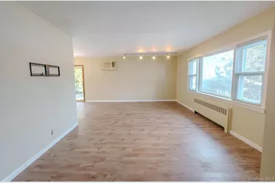 160 Sackville Road, Garden City, NY 11530 - Photo 4