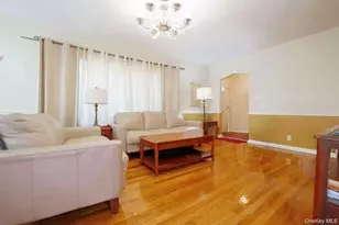 636 S 13th St, New Hyde Park, NY 11040 - Photo 2