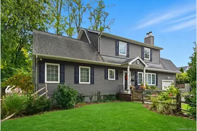 1 Hillcrest Place, Locust Valley, NY 11560 - Photo 2