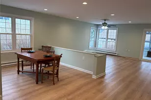 498 Cranston Ln, Ridge, NY 11961 - Photo 4