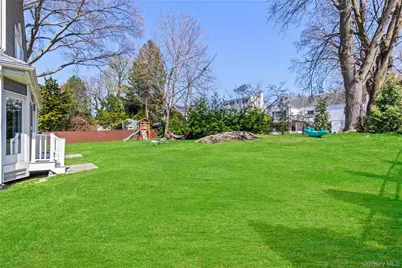 947 Shore Acres Drive, Mamaroneck, NY 10543 - Photo 36