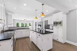 947 Shore Acres Dr, Mamaroneck, NY 10543 - Photo 10