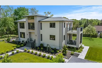 1001 Peconic Bay Blvd, Jamesport, NY 11947 - Photo 4