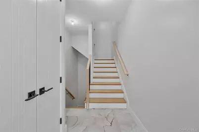 472 W Central Avenue #204, Spring Valley, NY 10977 - Photo 4