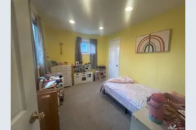 4 White Oak Street, Middle Island, NY 11953 - Photo 6